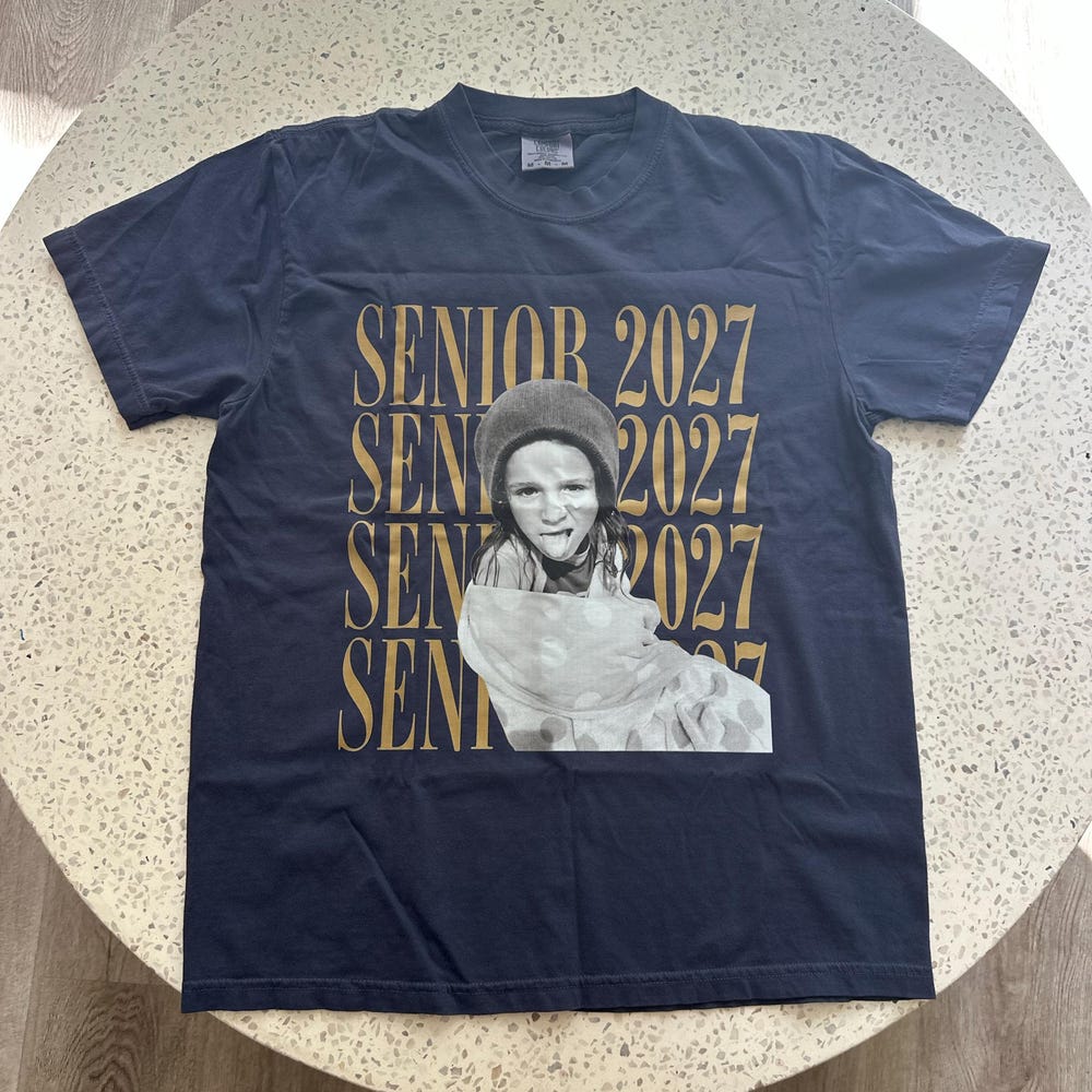 Personalized Vintage Photo And Year Senior Shirt: Custom Graduate Picture Shirt, Class of 2027 Graduation Gift, Retro Senior Boy Girl Shirt